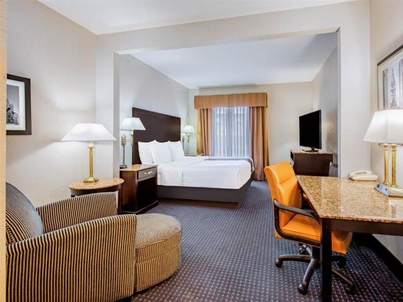 La Quinta By Wyndham Mt. Laurel - Philadelphia Hotel Mount Laurel Exterior foto